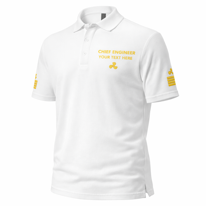 Poloshirt für die Uniform des Chefingenieurs mit personalisierter Stickerei.