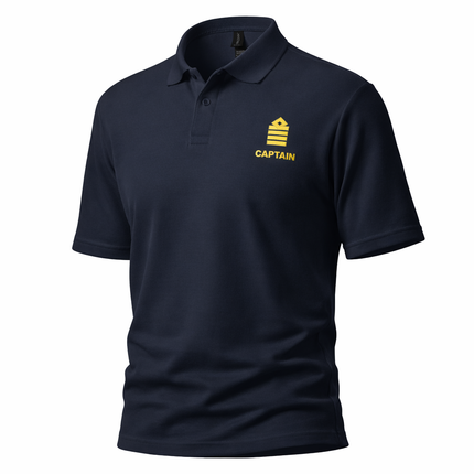 Polo de uniforme de capitán con bordado en el pecho izquierdo
