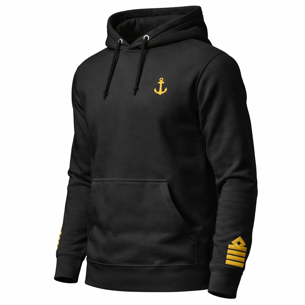 Kapuzenpullover in Kapitänsuniform.