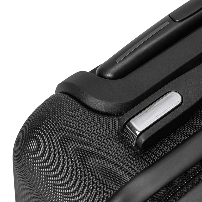 Personalized Hard-Shell Suitcase with 360° Spinner Wheels