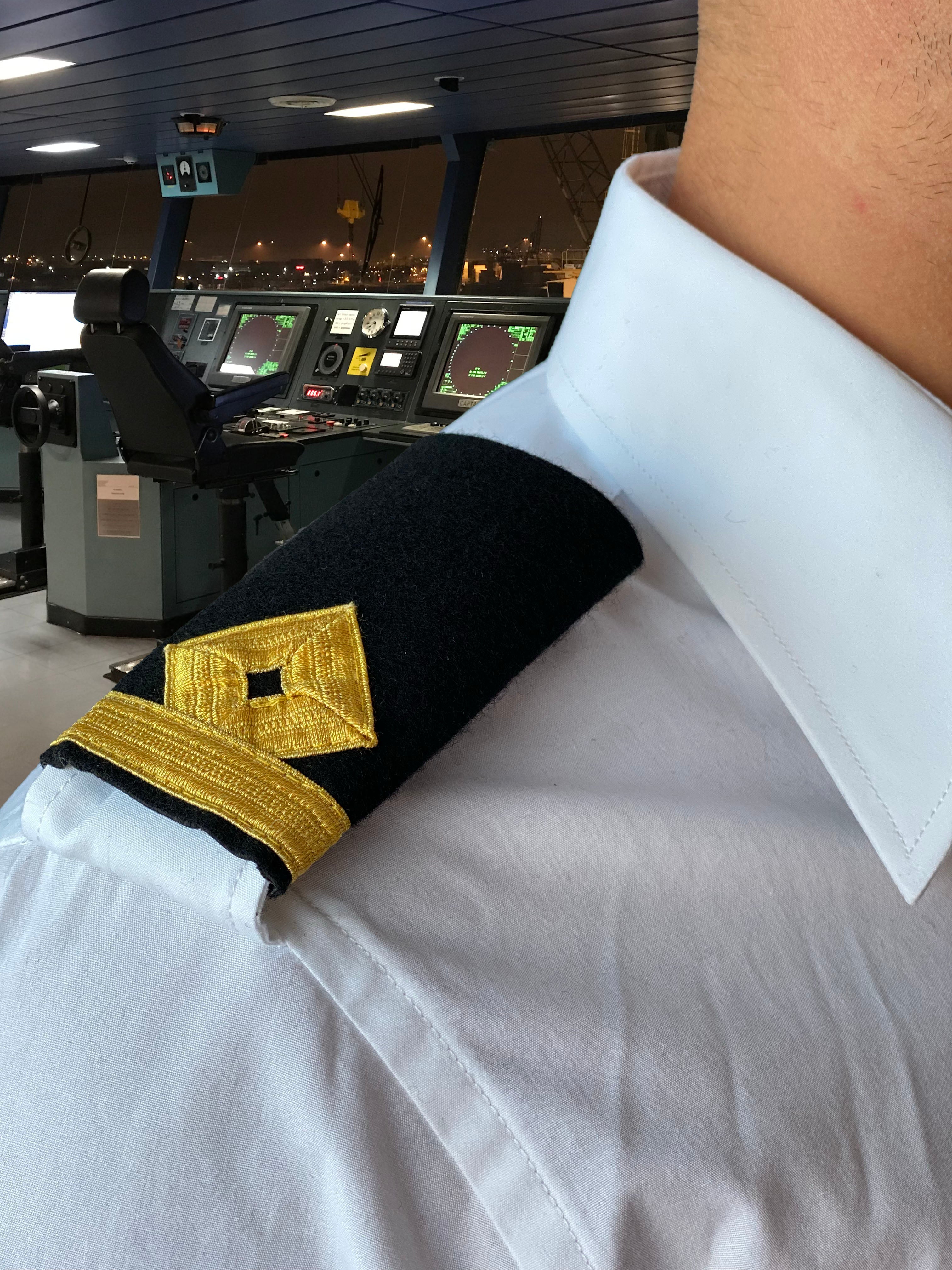 Merchant navy Epaulettes.1 gold stripe and diamond. 3rd Officer | 4th engineer